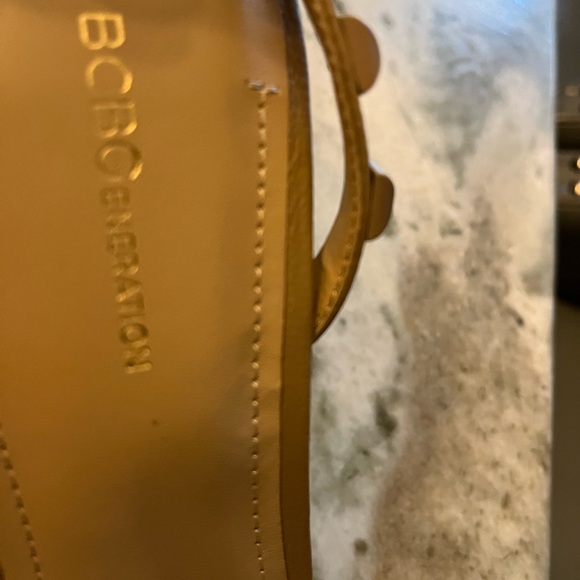 BCBG heels - Picture 2 of 6